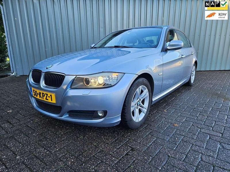 Blauw Gebruikt 2010 BMW 316 Sedan | € 1.950 (Super prijs) - Afbeelding 1/4