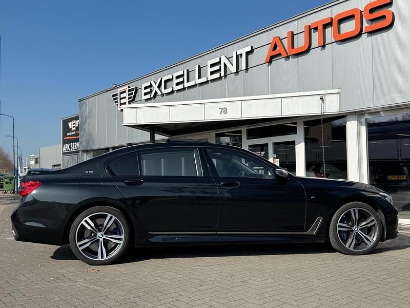 Occasion BMW M760 M Sport 612 PK (450 kW) 2017 Zwart Sedan