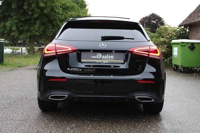 Occasion Mercedes A250 Business 262 PK (192 kW) 2021 Zwart (metallic) Hatchback