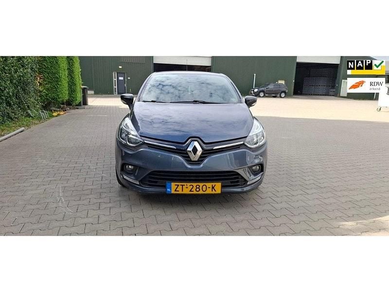 Grijs Gebruikt 2019 Renault Clio IV LIMITED Hatchback | € 9.250 (Goede deal) - Afbeelding 1/4