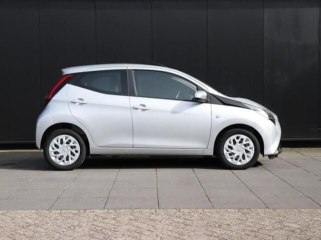 Occasion Toyota Aygo X-play 2022 Grijs Hatchback
