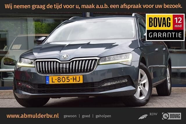 Grijs Gebruikt 2021 Skoda Superb Business Line Stationwagen | € 22.990 (Eerlijke prijs) - Afbeelding 1/3