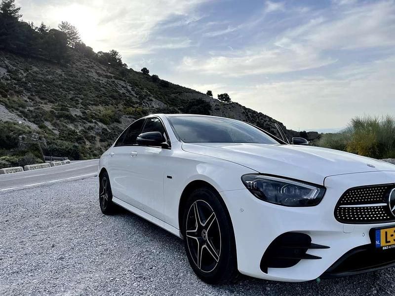 Occasion Mercedes E300 AMG 317 PK (233 kW) 2020 Wit Sedan
