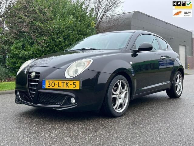 Zwart Gebruikt 2010 Alfa Romeo MiTo Distinctive Hatchback | € 3.950 (Eerlijke prijs) - Afbeelding 1/4