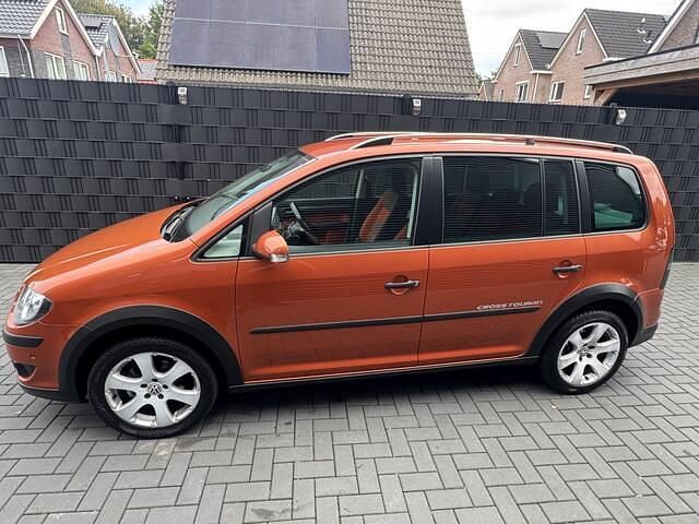 Occasion VW Touran 140 PK (102 kW) 2007 Oranje MPV