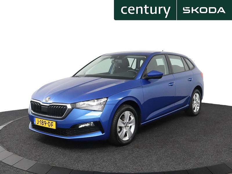 Blauw (metallic) Gebruikt 2020 Skoda Scala Ambition Hatchback | € 15.900 (Eerlijke prijs) - Afbeelding 1/4