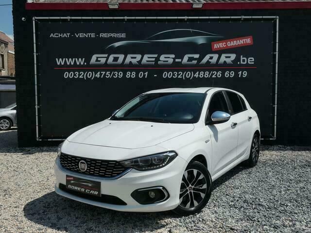 Wit Occasion 2020 Fiat Tipo S Hatchback | € 13.499 - Afbeelding 1/4