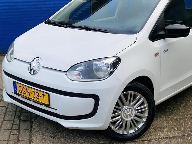 Wit Gebruikt 2014 VW up! Hatchback | € 5.950 (Eerlijke prijs) - Afbeelding 1/3