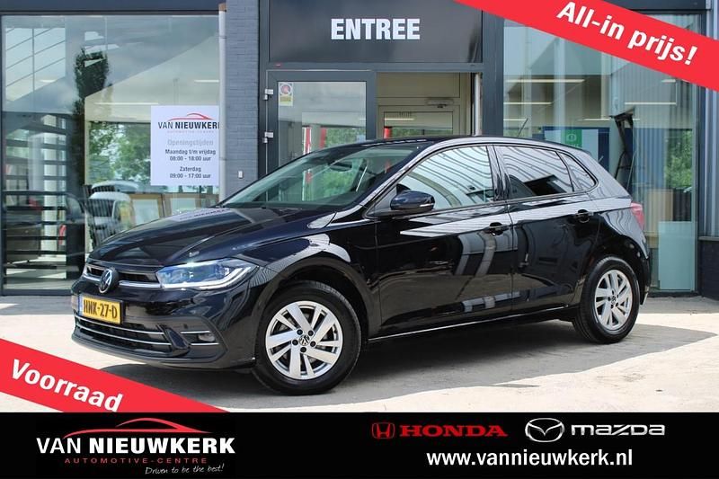 Zwart Gebruikt 2024 VW Polo Highline Hatchback | € 24.350 (Eerlijke prijs) - Afbeelding 1/4