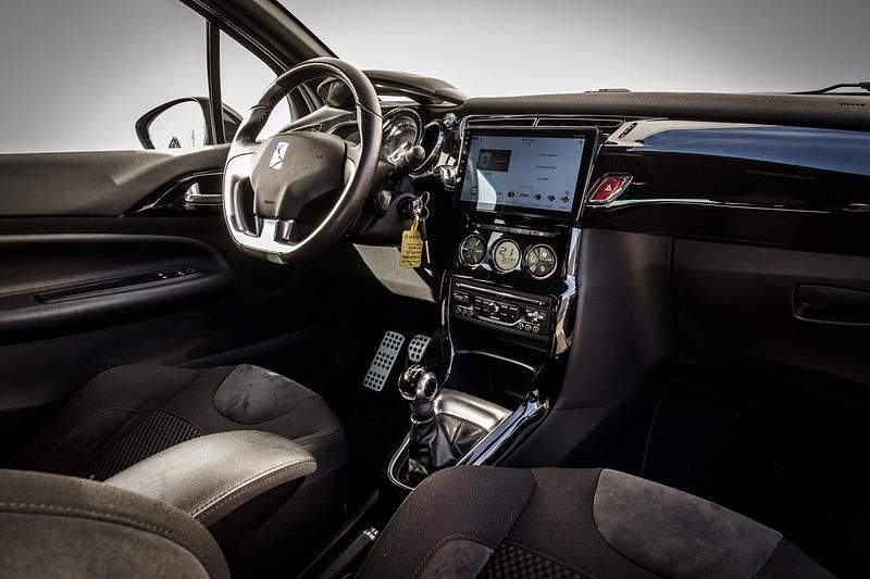 Occasion Citroën DS3 Business Class 101 PK (74 kW) 2015 Wit Hatchback