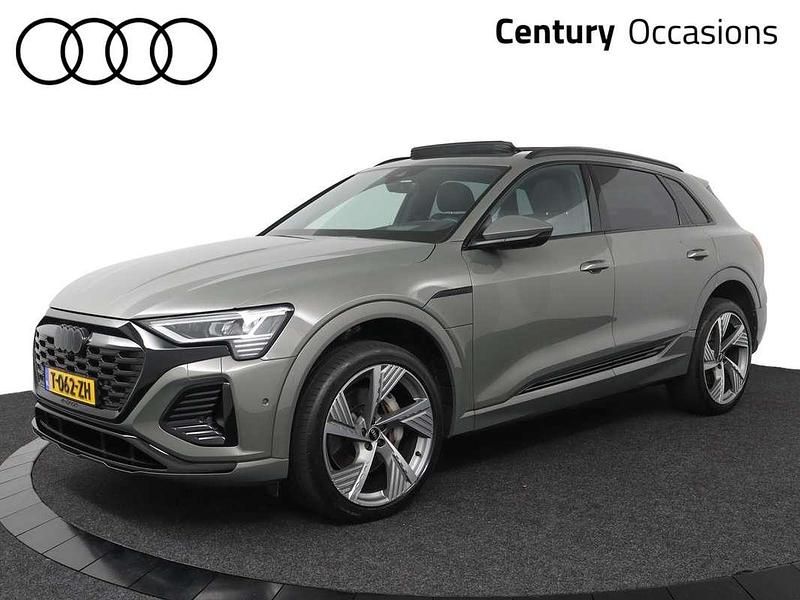 Grijs Gebruikt 2023 Audi Q8 e-tron Design SUV | € 64.900 (Goede deal) - Afbeelding 1/4