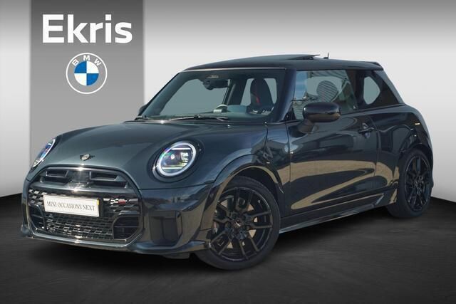 Wit Gebruikt 2024 Mini John Cooper Works Hatchback | € 44.950 - Afbeelding 1/4
