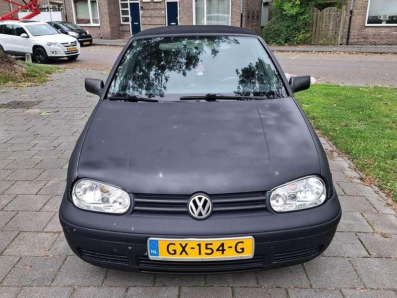 Gebruikt 2000 VW Golf Cabriolet Trendline Cabriolet | € 2.200 (Eerlijke prijs) - Afbeelding 1/4