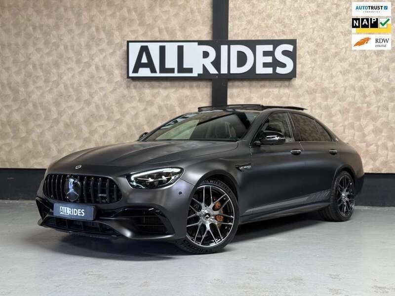 Grijs, metallic lak Gebruikt 2023 Mercedes E63S AMG AMG Sedan | € 149.950 - Afbeelding 1/4