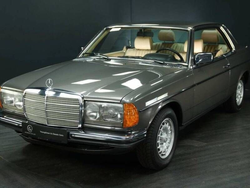 Grijsanthrazitmetallic 172 Gebruikt 1984 Mercedes 280 Coupé | € 35.900 - Afbeelding 1/4