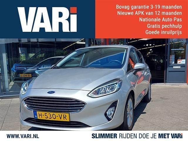 Grijs Gebruikt 2020 Ford Fiesta Titanium Hatchback | € 14.999 (Eerlijke prijs) - Afbeelding 1/4