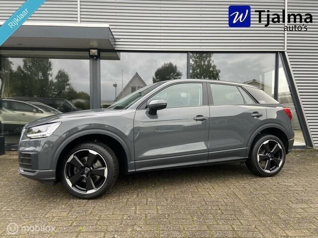 Grijs Occasion 2017 Audi Q2 Sport SUV | € 20.997 (Duur) - Afbeelding 1/4