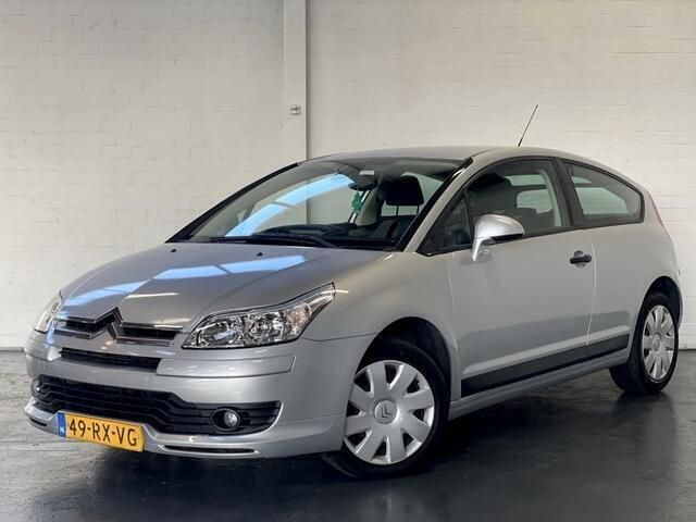 Grijs, metallic lak Gebruikt 2005 Citroën C4 VTR Sport Coupé | € 1.950 (Iets duurder) - Afbeelding 1/4