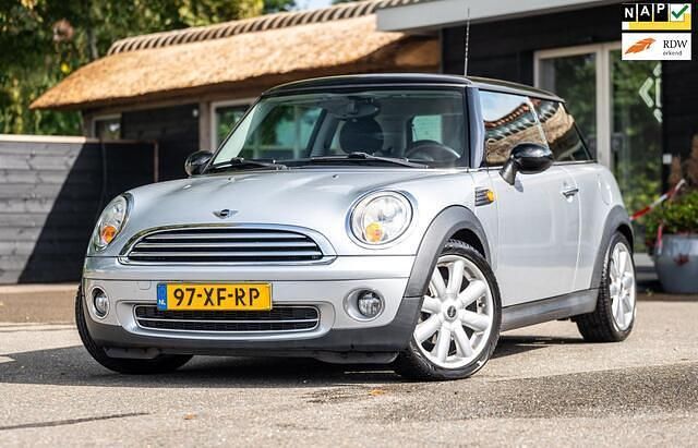 Grijs Gebruikt 2007 Mini Cooper Chili Hatchback | € 4.949 (Eerlijke prijs) - Afbeelding 1/4