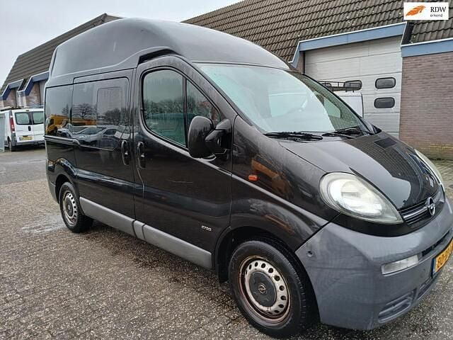 Occasion Opel Vivaro 102 PK (75 kW) 2004 Zwart MPV