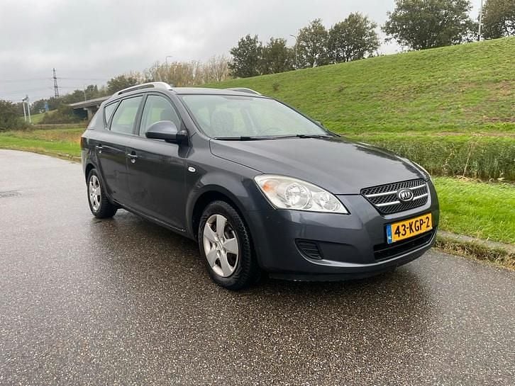 Gebruikt 2009 Kia Ceed 2 Stationwagen | € 1.650 (Goede deal) - Afbeelding 1/1