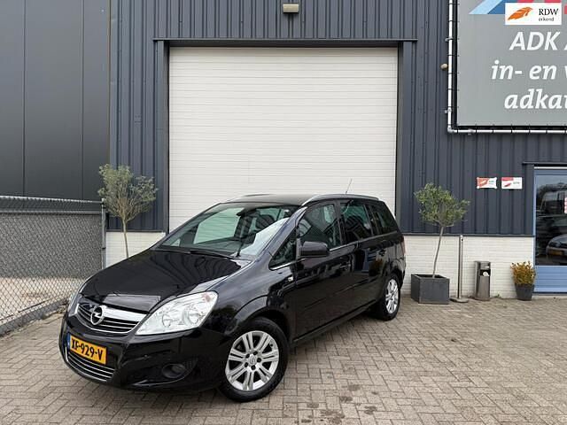 Zwart Gebruikt 2011 Opel Zafira Cosmo MPV | € 4.950 (Eerlijke prijs) - Afbeelding 1/4