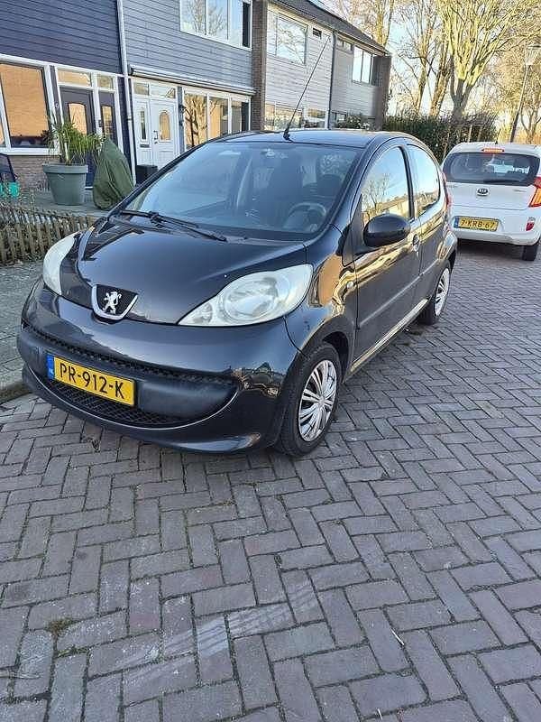 Occasion Peugeot 107 68 PK (50 kW) 2006 Zwart Hatchback