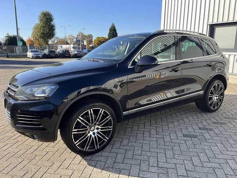 Gebruikt 2012 VW Touareg Exclusive SUV | € 9.950 - Afbeelding 1/4