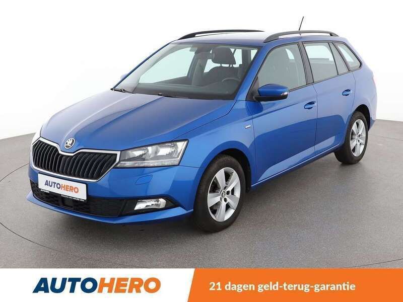 Blauw Gebruikt 2018 Skoda Fabia Clever Stationwagen | € 12.149 (Eerlijke prijs) - Afbeelding 1/3