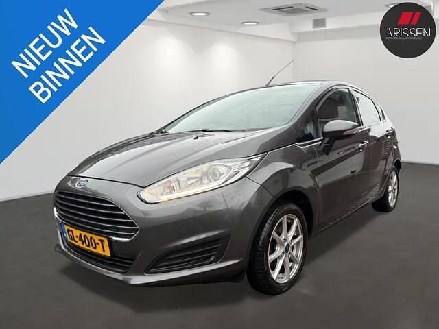 Grijs Gebruikt 2015 Ford Fiesta Style Hatchback | € 5.495 (Goede deal) - Afbeelding 1/4
