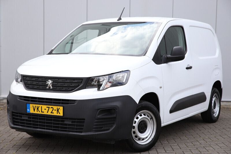 Wit Gebruikt 2021 Peugeot Partner MPV | € 12.950 (Goede deal) - Afbeelding 1/4