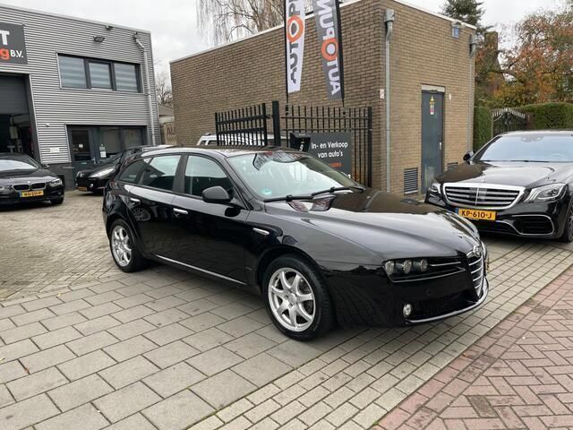 Occasion Alfa Romeo 159 Business 140 PK (102 kW) 2008 Zwart, metallic lak Stationwagen