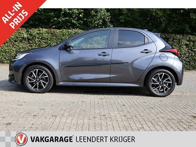 Occasion Toyota Yaris 92 PK (67 kW) 2023 Grijs Hatchback