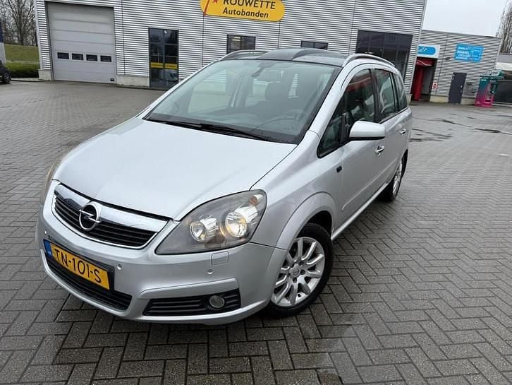 Occasion Opel Zafira Enjoy 150 PK (110 kW) 2005 Grijs MPV