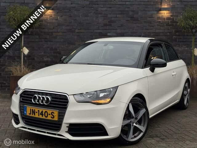 Wit Gebruikt 2011 Audi A1 Ambition Hatchback | € 4.495 (Eerlijke prijs) - Afbeelding 1/4