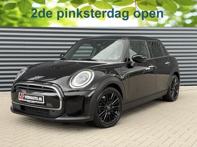 Zwart Gebruikt 2021 Mini Cooper Classic Hatchback | € 24.945 (Duur) - Afbeelding 1/4