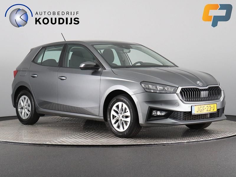 Grijs Occasion 2024 Skoda Fabia Business Line Hatchback | € 22.250 (Eerlijke prijs) - Afbeelding 1/4