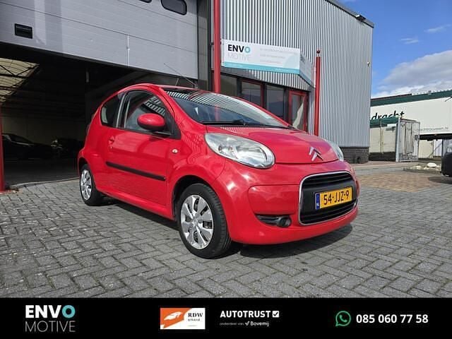 Rood Gebruikt 2009 Citroën C1 Hatchback | € 1.950 (Goede deal) - Afbeelding 1/4