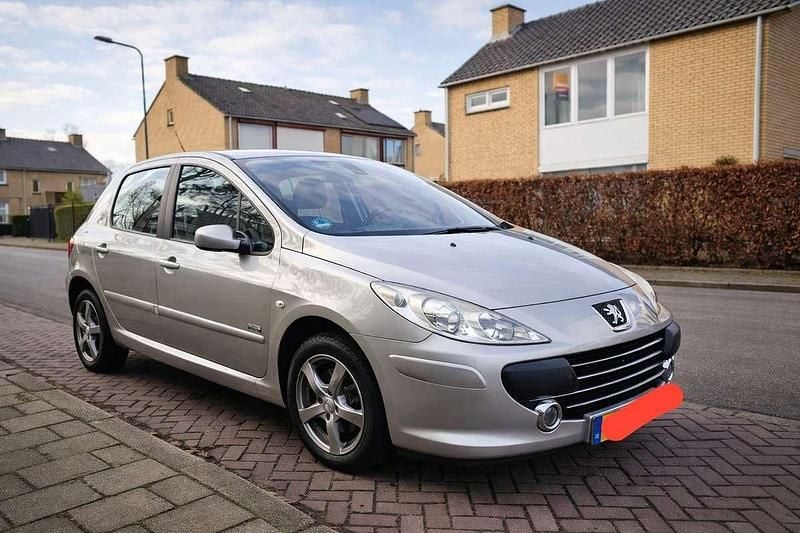 Occasion 2007 Peugeot 307 Hatchback | € 1.700 (Eerlijke prijs) - Afbeelding 1/4