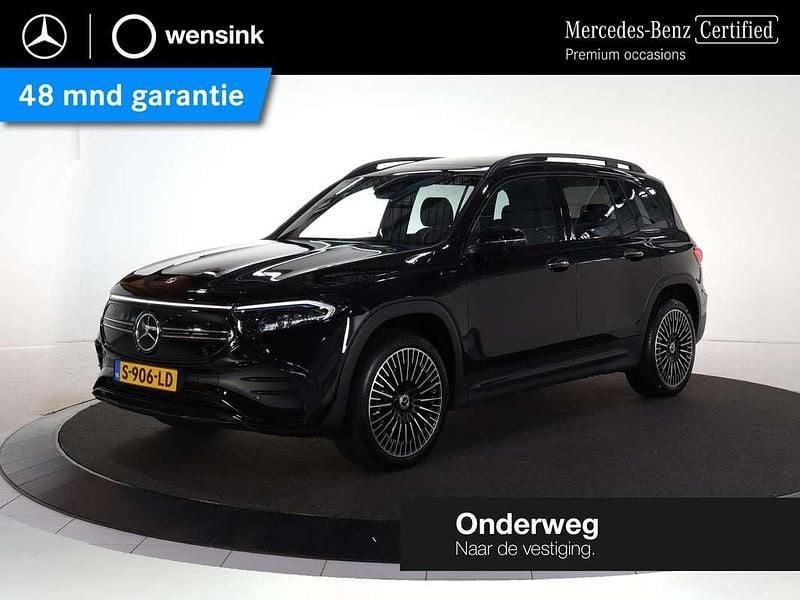 Zwart Gebruikt 2022 Mercedes EQB250 AMG line SUV | € 36.350 (Eerlijke prijs) - Afbeelding 1/4