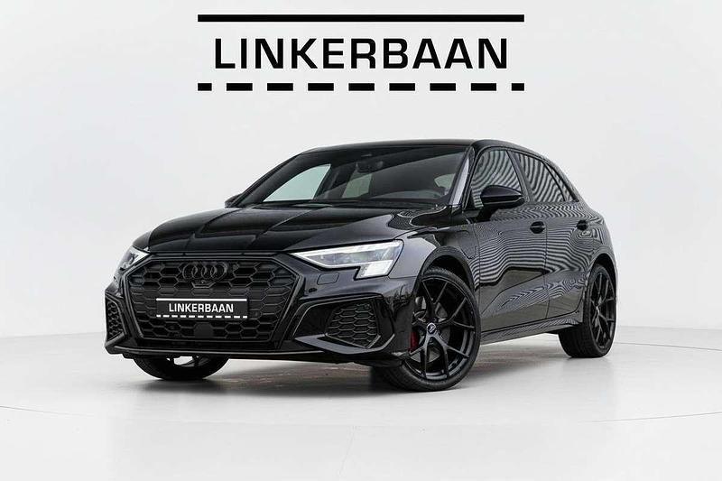 Occasion Audi A3 Sportback e-tron Competition 245 PK (180 kW) 2023 Zwart Hatchback