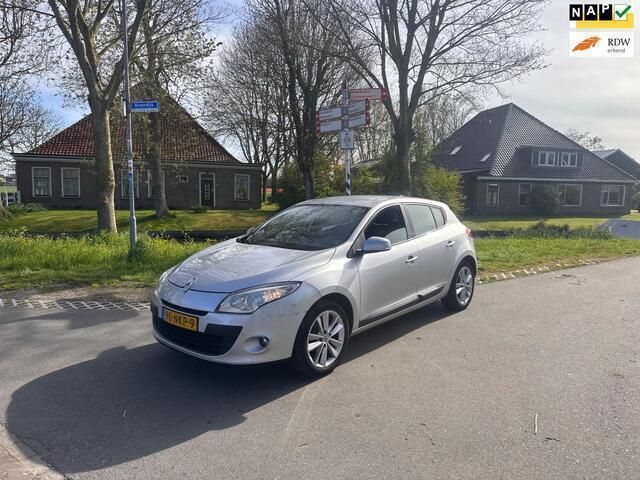 Grijs Gebruikt 2010 Renault Mégane III Hatchback | € 2.550 (Goede deal) - Afbeelding 1/4