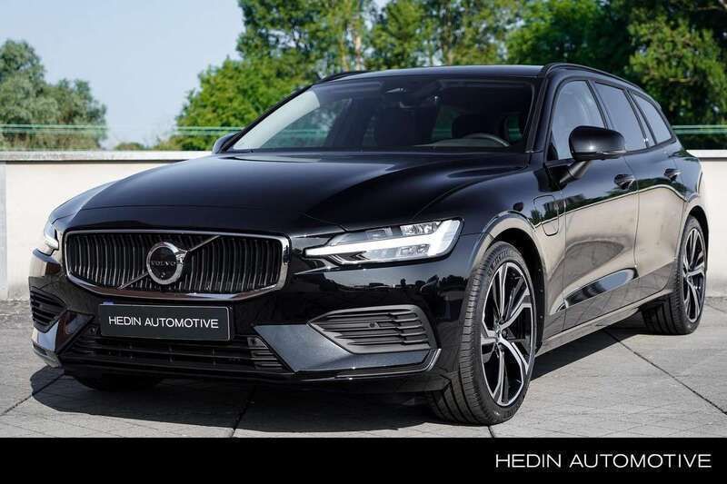 Nieuw 2025 Volvo V60 Business Edition Stationwagen | € 60.925 (Eerlijke prijs) - Afbeelding 1/4