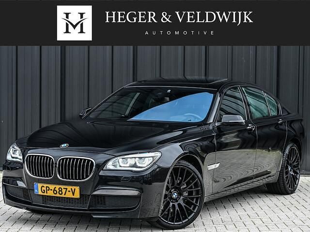 Zwart Gebruikt 2015 BMW 740 M Sport Sedan | € 24.900 - Afbeelding 1/4