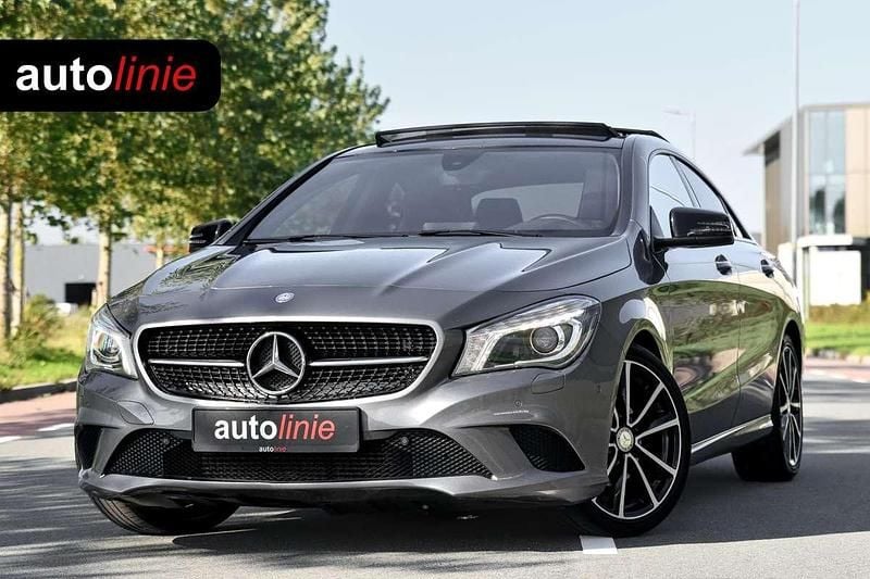 Grijs Gebruikt 2015 Mercedes CLA180 Ambition Sedan | € 17.700 (Eerlijke prijs) - Afbeelding 1/2