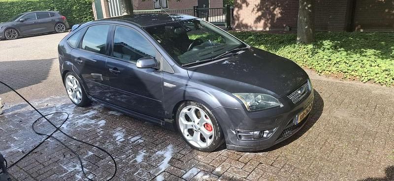 Blauw Gebruikt 2006 Ford Focus ST Hatchback | € 4.500 - Afbeelding 1/4