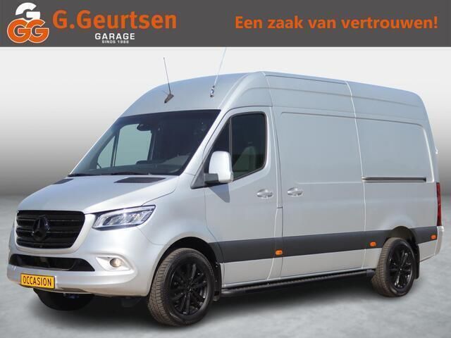 Grijs Gebruikt 2020 Mercedes Sprinter Van | € 45.900 (Duur) - Afbeelding 1/4