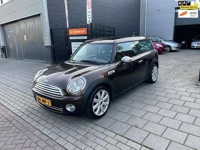 Bruin, metallic lak Gebruikt 2008 Mini Cooper Clubman Stationwagen | € 3.999 (Eerlijke prijs) - Afbeelding 1/4