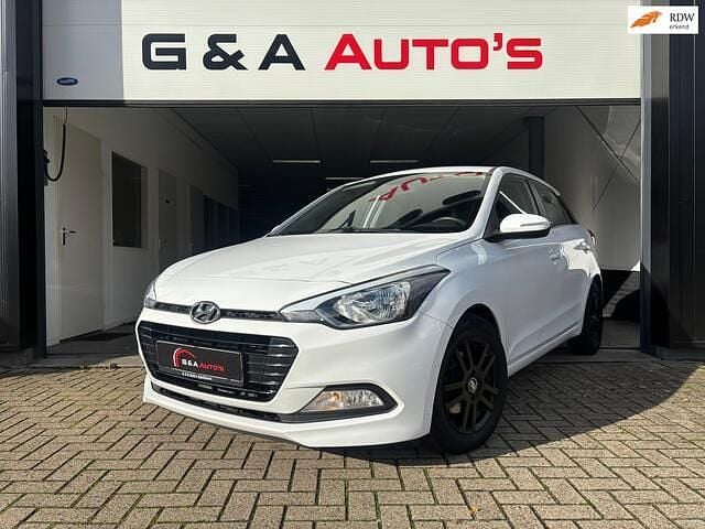 Wit Gebruikt 2016 Hyundai i20 Hatchback | € 8.995 (Eerlijke prijs) - Afbeelding 1/4