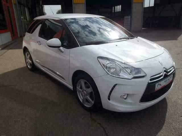 Occasion Citroën DS3 Chic 69 PK (50 kW) 2011 Wit Sedan